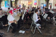 2025-1220-xmas-eastwood2